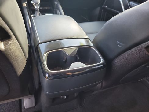 Used 2023 Kia Telluride LX FWD image 14