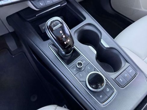 Certified 2023 Cadillac XT4 Luxury w/ Cold Weather Package image 25