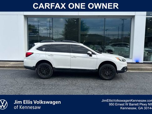 Used 2016 Subaru Outback 2.5i Premium AWD/4WD image 1