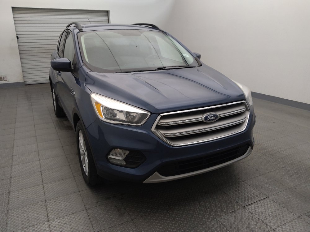 Used 2018 Ford Escape SE FWD image 14