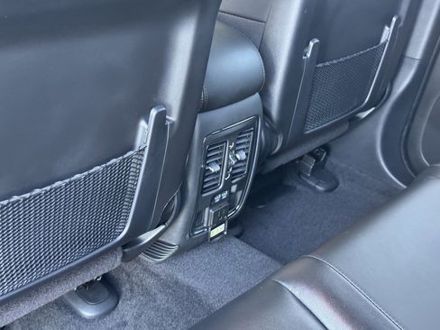 Used 2021 Jeep Grand Cherokee Limited w/ Premium Lighting Group image 26