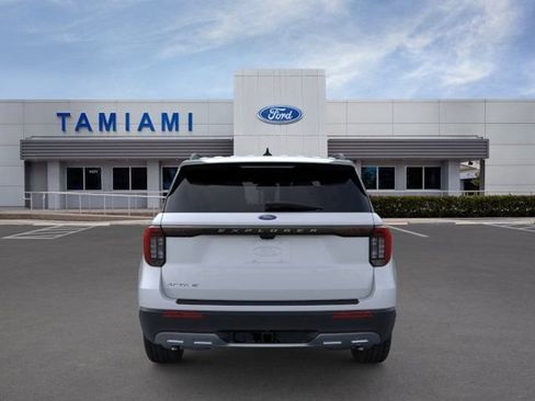 New 2026 Ford Explorer Active w/ Active Comfort Package RWD image 5