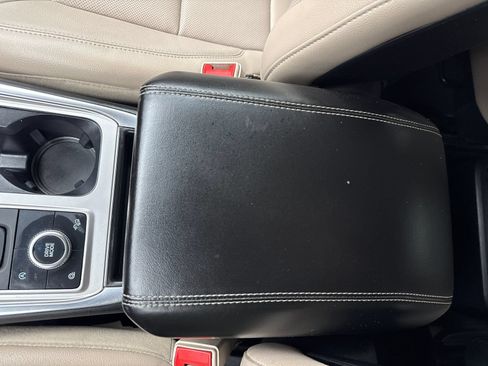 Used 2020 Ford Explorer Limited AWD/4WD image 28