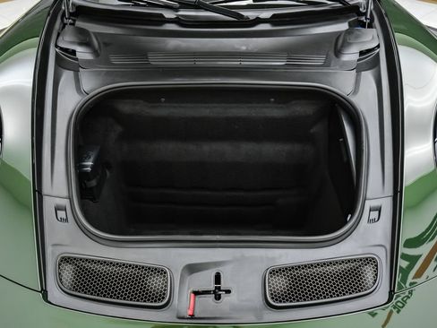 Used 2026 Porsche 911 GT3 RWD image 49