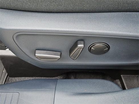 New 2025 Ford Maverick XLT w/ XLT Luxury Package image 24