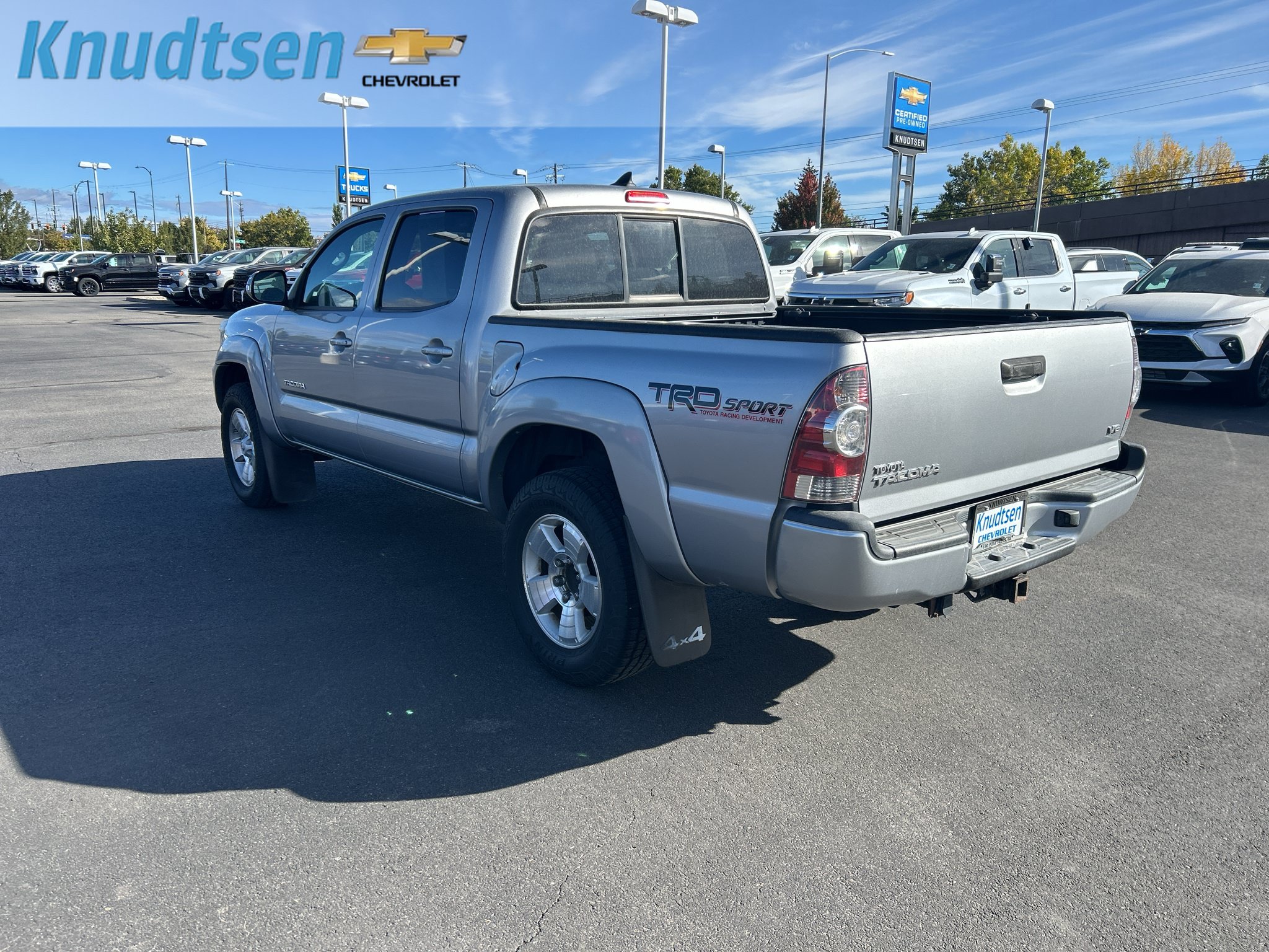 Used 2015 Toyota Tacoma 4x4 Double Cab w/ TRD Sport Package image 5