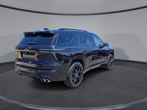 Used 2024 Chevrolet Traverse RS FWD image 25