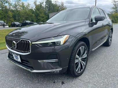 Used 2022 Volvo XC60 B5 Inscription w/ Advanced Package