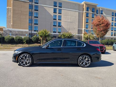 Used 2025 BMW 330i Sedan w/ Premium Package image 6