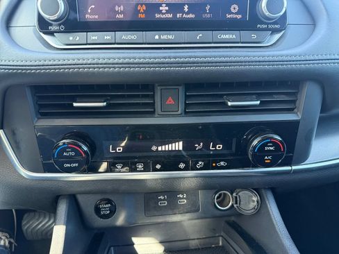 Used 2024 Nissan Rogue SV AWD/4WD image 20