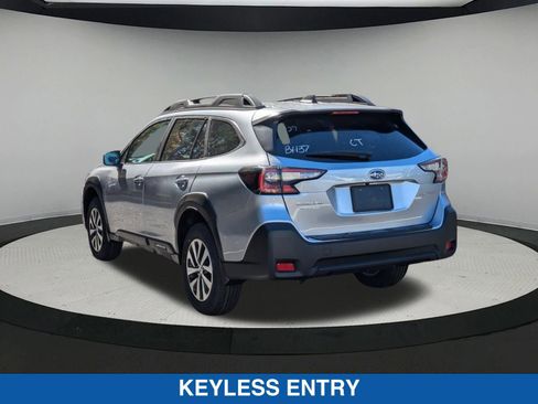 Certified 2025 Subaru Outback Premium image 5