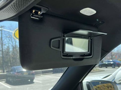 Certified 2024 Mercedes-Benz GLB 250 4MATIC image 38