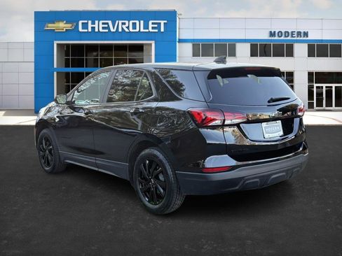 Used 2023 Chevrolet Equinox LS w/ LS Convenience Package image 3