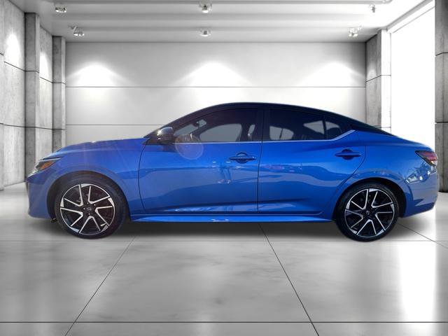 Certified 2025 Nissan Sentra SR FWD image 4