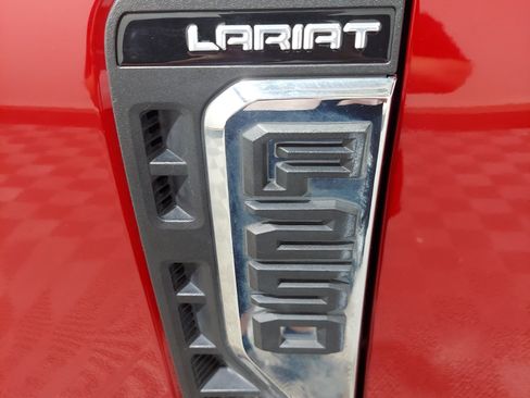 Used 2023 Ford F250 Lariat w/ Lariat Ultimate Package AWD/4WD image 5