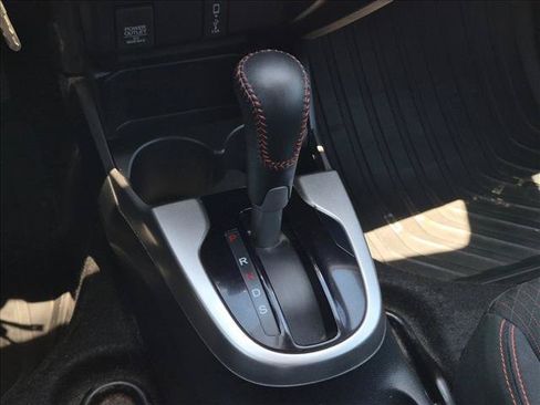 Used 2018 Honda Fit Sport image 15