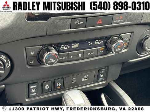 Used 2023 Nissan Frontier SV w/ SV Convenience Package AWD/4WD image 10