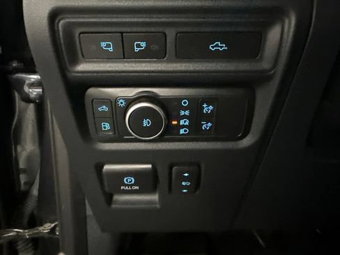 Used 2021 Ford F150 Lariat w/ Equipment Group 502A High AWD/4WD image 27