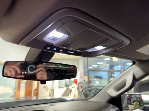 Used 2021 Chevrolet Silverado 1500 Custom Trail Boss image 47