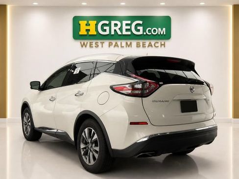 Used 2018 Nissan Murano SL FWD image 2