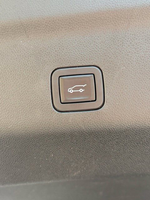 Certified 2024 GMC Yukon XL Denali AWD/4WD image 41