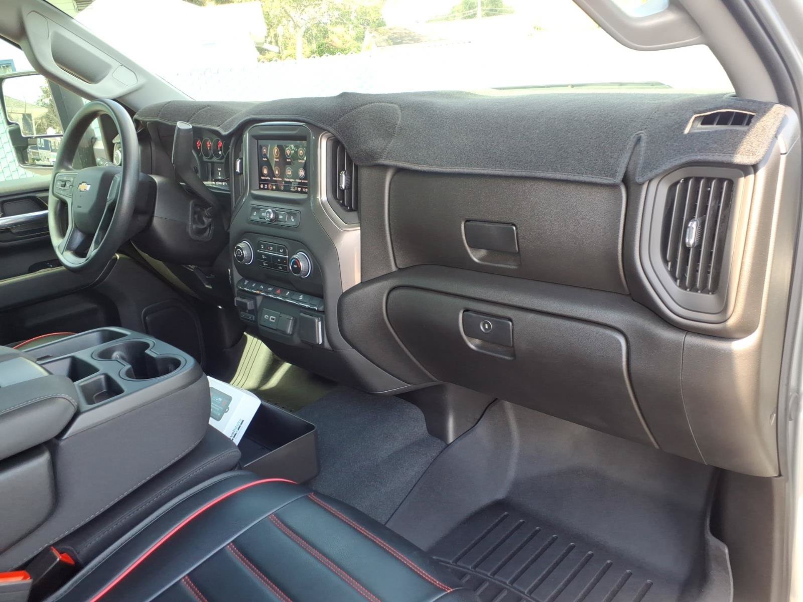 Used 2025 Chevrolet Silverado 2500 Custom w/ Custom Value Package AWD/4WD image 9