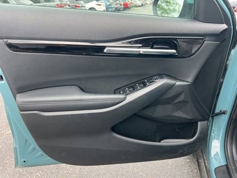 Certified 2025 Kia Seltos EX AWD/4WD image 28