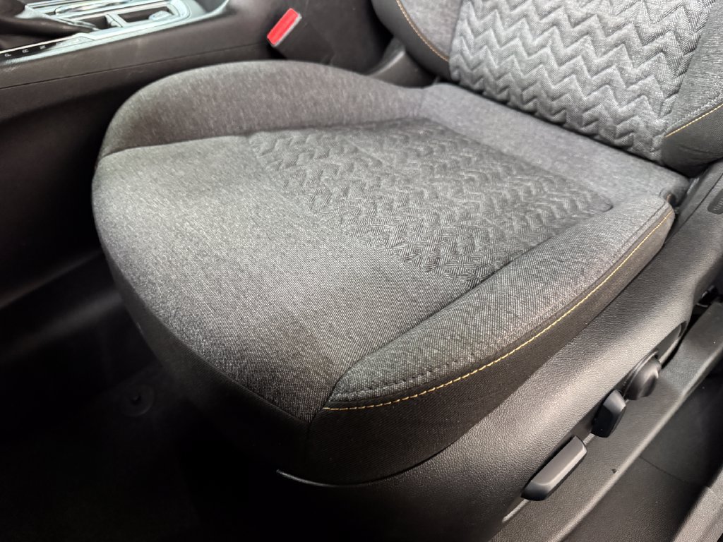 Used 2024 Chevrolet Equinox LT AWD/4WD image 13