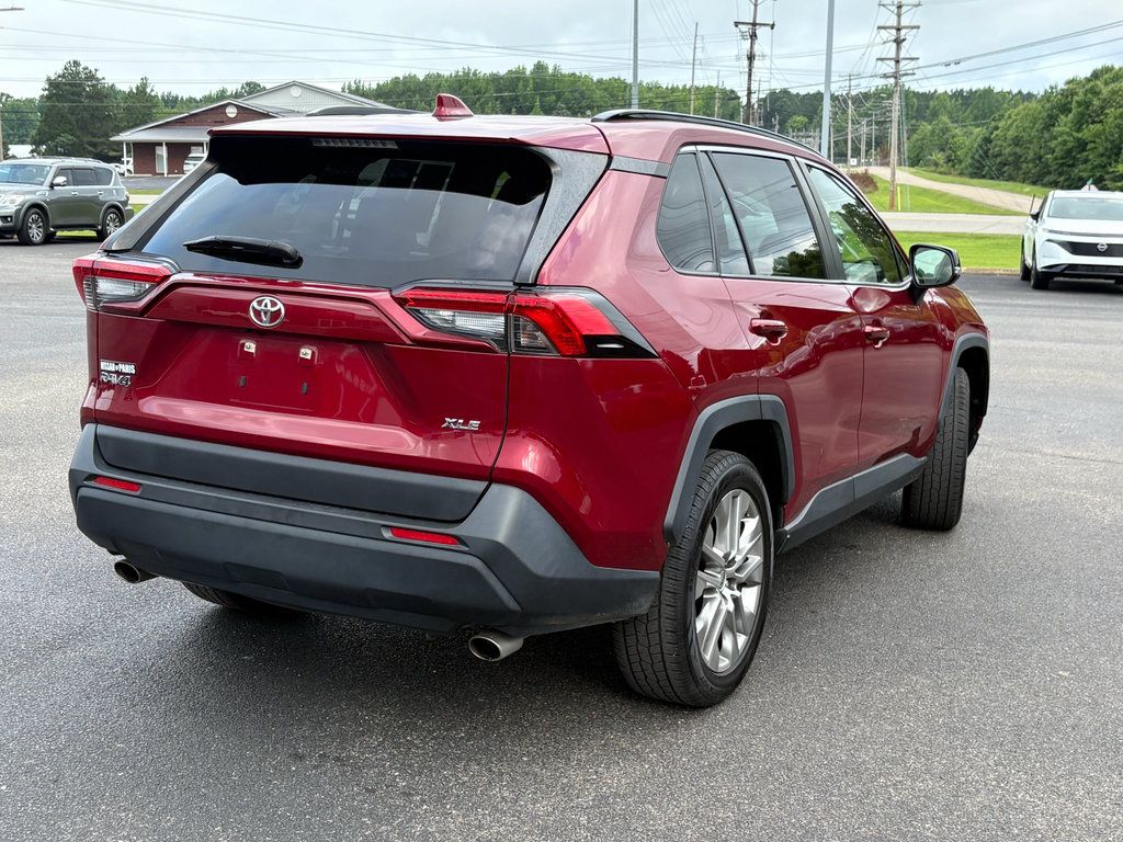 Used 2021 Toyota RAV4 XLE Premium FWD image 6