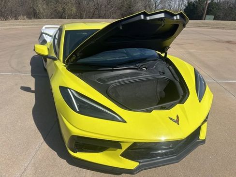 Used 2024 Chevrolet Corvette Stingray w/ Z51 Performance Package image 14