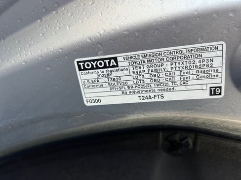 Used 2023 Toyota Highlander LE image 38