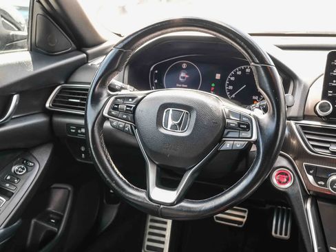 Used 2018 Honda Accord Sport image 17