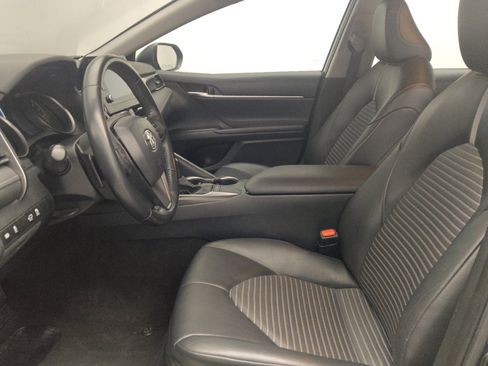 Used 2022 Toyota Camry SE FWD image 17