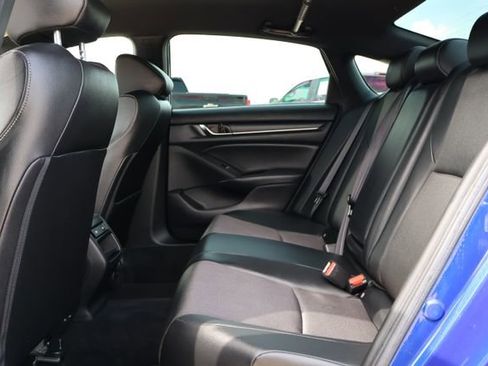 Used 2021 Honda Accord Sport image 8