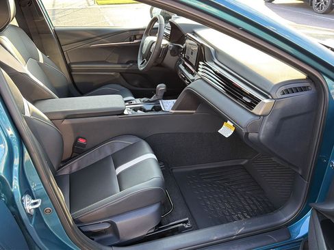 New 2026 Toyota Camry SE FWD image 13