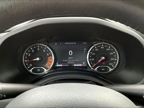 Used 2022 Jeep Renegade Altitude w/ Convenience Group AWD/4WD image 13
