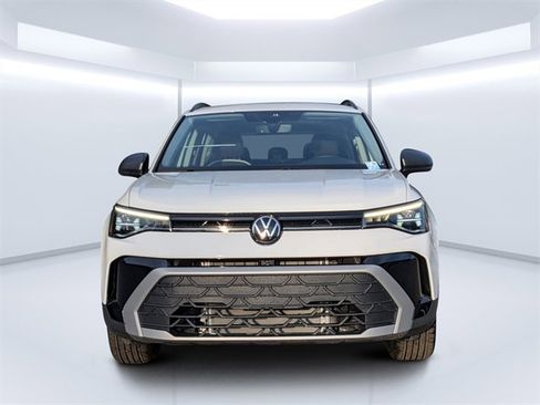 New 2026 Volkswagen Taos S image 7