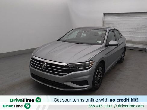 Used 2019 Volkswagen Jetta SE w/ Cold Weather Package FWD image 1