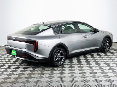 Used 2026 Kia K4 FWD image 10