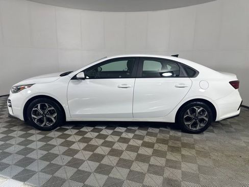 Used 2021 Kia Forte LXS FWD image 4