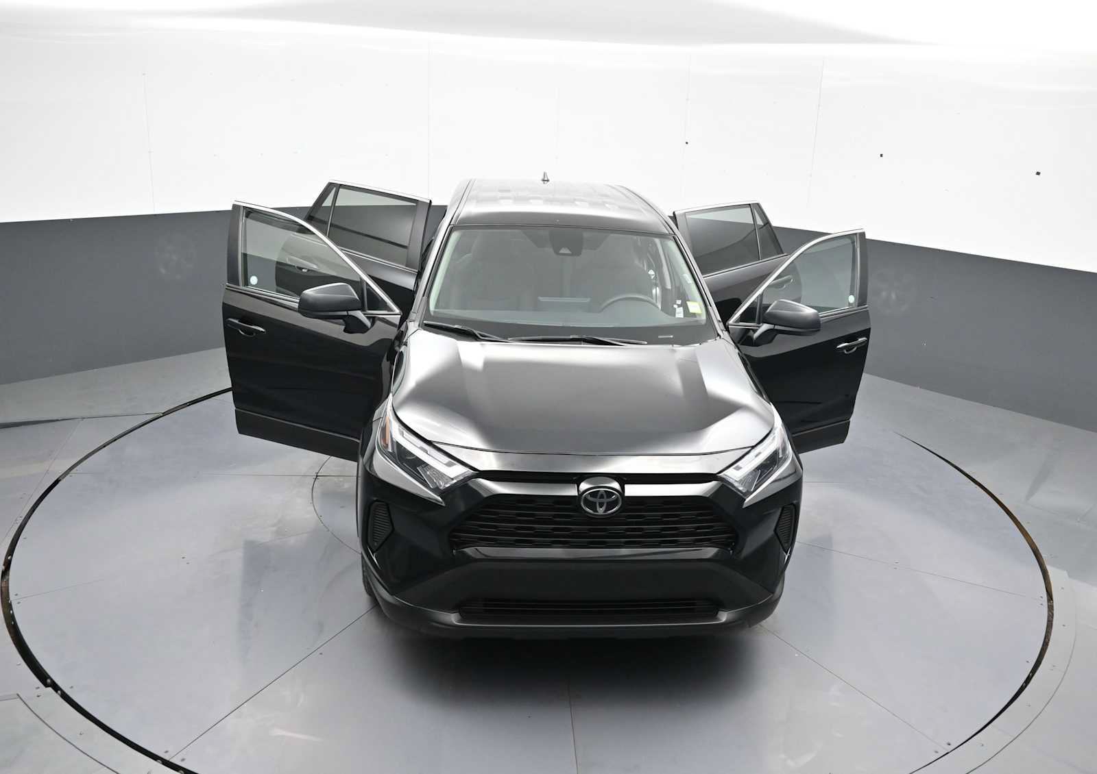 Used 2025 Toyota RAV4 LE FWD image 43