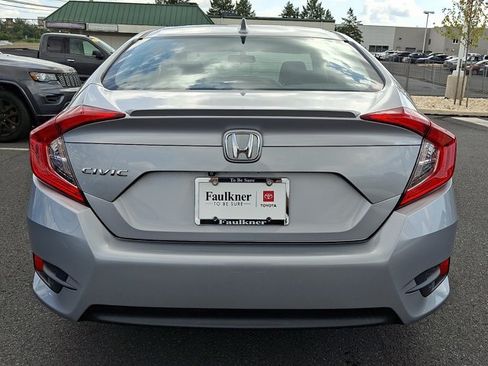 Used 2017 Honda Civic EX-T image 5