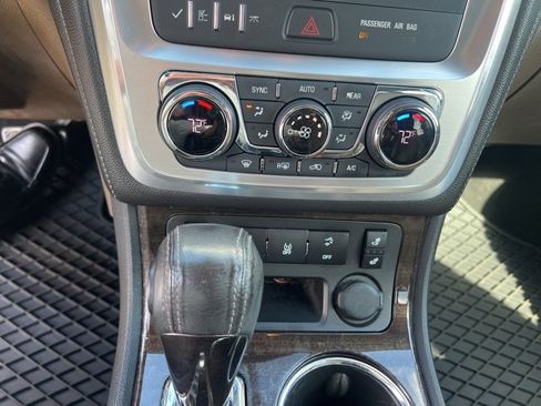 Used 2014 GMC Acadia SLT image 15