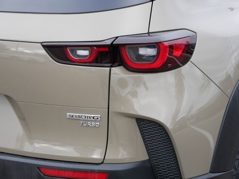 Used 2023 MAZDA CX-50 Meridian Edition w/ Cargo Package image 17