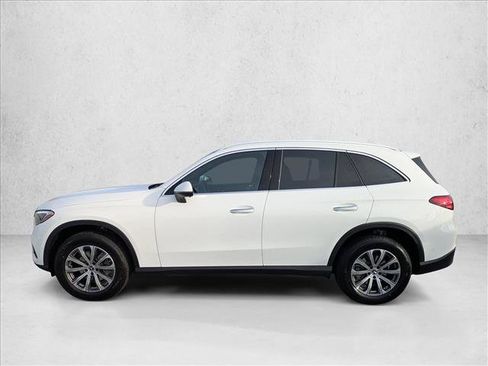 Used 2026 Mercedes-Benz GLC 300 4MATIC image 9