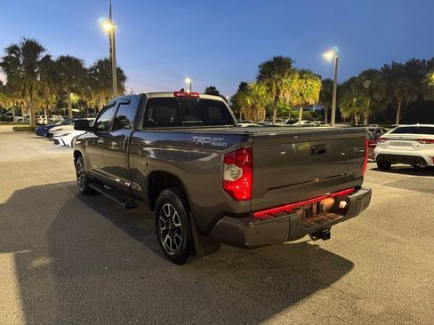 Used 2020 Toyota Tundra Limited w/ Limited Premium Package RWD image 3