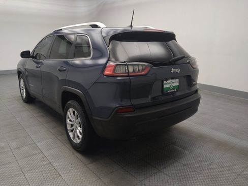 Used 2019 Jeep Cherokee Latitude w/ Cold Weather Group FWD image 5