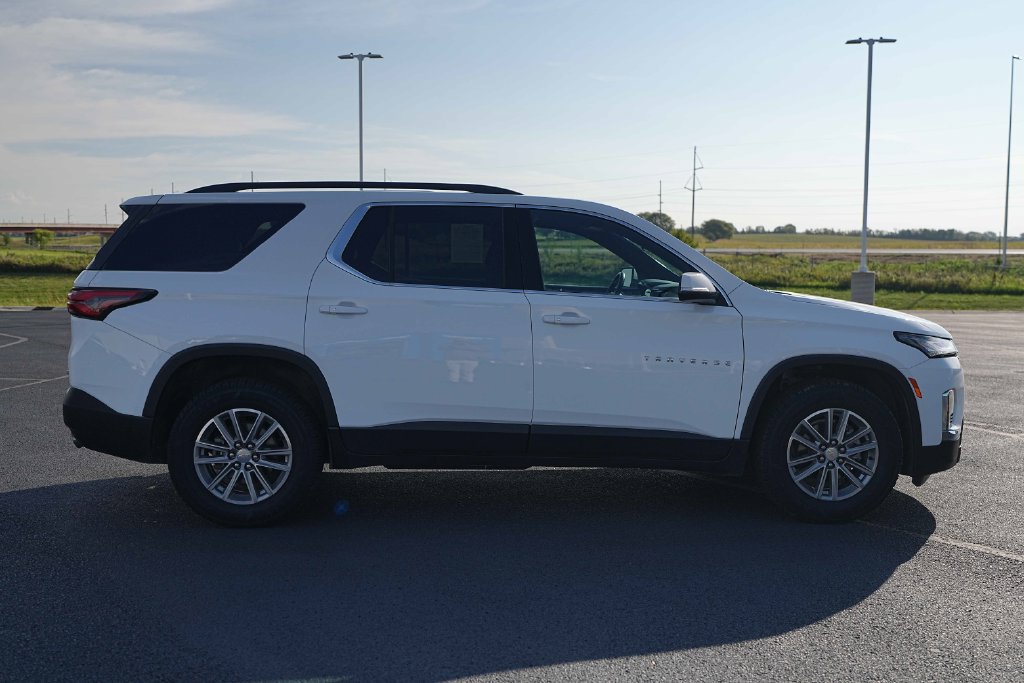 Used 2023 Chevrolet Traverse LT w/ LPO, Floor Liner Package AWD/4WD image 6