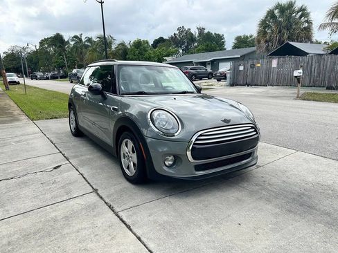 Used 2015 MINI Cooper 2-Door Hardtop FWD image 5