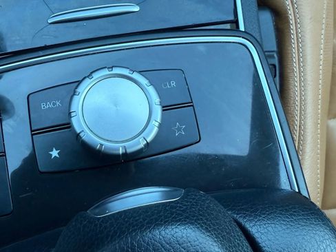 Used 2015 Mercedes-Benz E 400 E 400 4MATIC Coupe 2D image 24